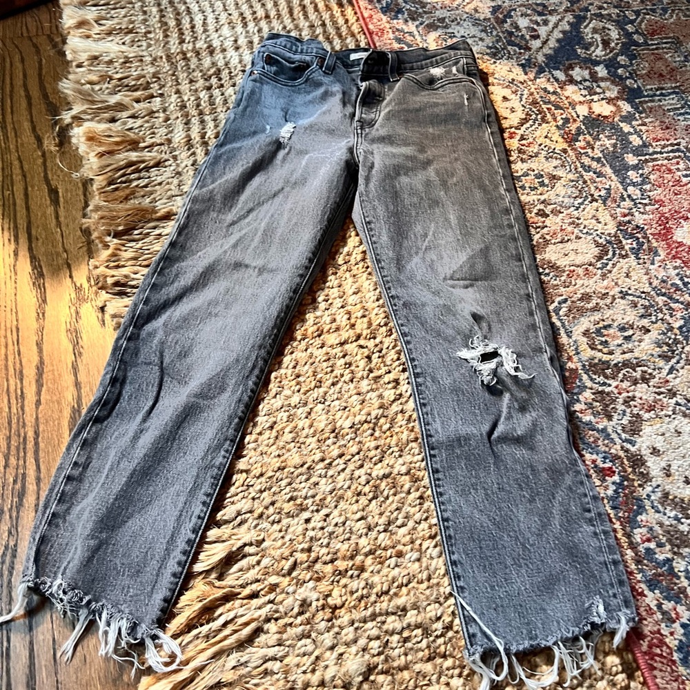 Levi's High Rise Distressed Black Jeans
